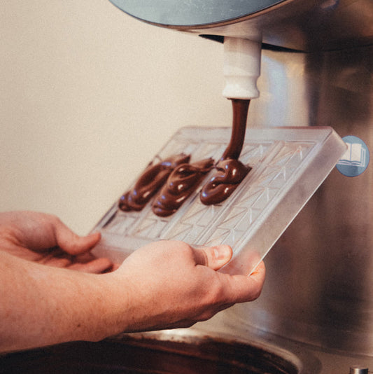 Workshop: Craft Your Own Chocolate Bars (August 16th, 1-3pm)